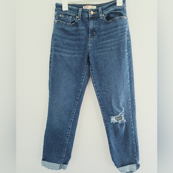Levi's Signature Boyfriend Jeans - Picture 1 of 9